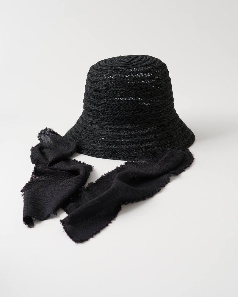 CLOCHE SCARF